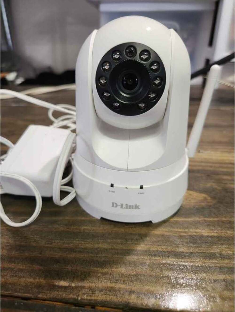D-Link DCS-8525LH Full HD Pan & Tilt Wi-Fi Camera
